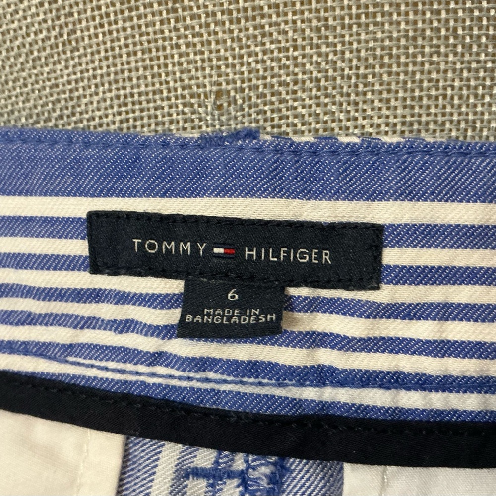 Tommy Hilfiger Blue & White Striped Pants – Size 6 (Women’s)